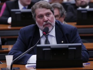 Renildo: Bolsonaro mente – “diz uma coisa e faz outra e o desmatamento cresce”