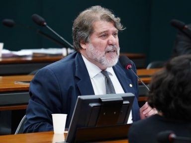 “CPI no Senado será fundamental para frear Bolsonaro”, afirma Renildo