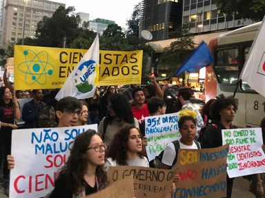 Entidades científicas convocam atos da Campanha “Não aos cortes em Educação e Ciência”