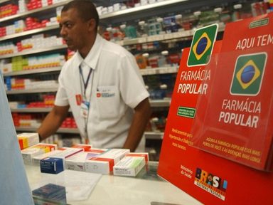Corte de 59% da verba do Farmácia Popular é ação desumana do governo, condena Alckmin