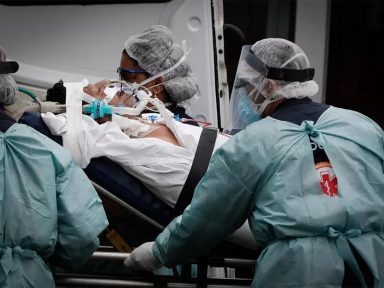 SP: 591 serviços municipais de saúde estão sem estoque de medicamentos para intubação