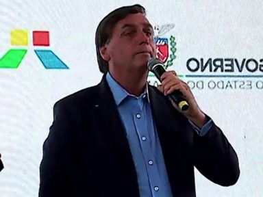 Bolsonaro chama mortos de Covid-19 de “leite derramado” e repete que solução é a cloroquina