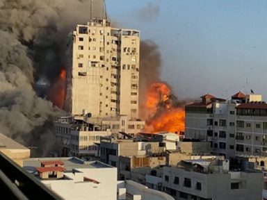 Israel explode terceiro edifício residencial em ataque a Gaza