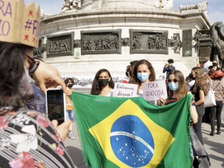 Paris, Londres e Berlim têm atos solidários a brasileiros expostos a negacionismo de Bolsonaro