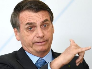 Bolsonaro e membros do 1º escalão terão aumento de até 69% em seus salários em plena pandemia