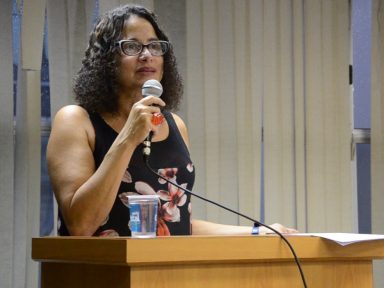 1º  de Maio: Luciana condena a “conduta criminosa de Bolsonaro” e pede todo apoio à CPI da Covid-19