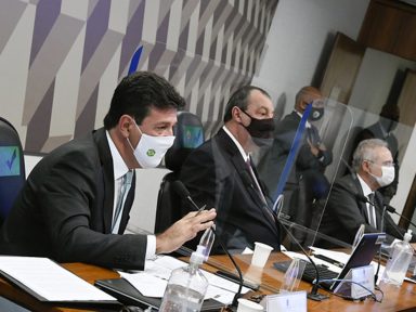Mandetta afirma que alertou Bolsonaro da gravidade da pandemia e ele ignorou