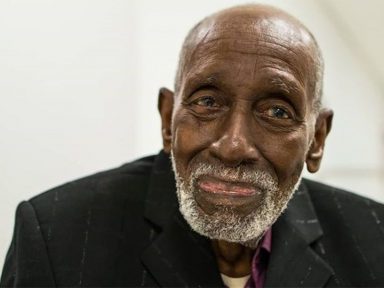 Sambista Nelson Sargento é internado com Covid-19