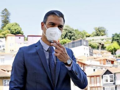 Espanha: “patentes não podem ser obstáculo a acabar com a Covid e ao acesso às vacinas”