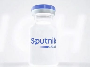 Ministério da Saúde da Rússia anuncia vacina Sputnik versão dose única