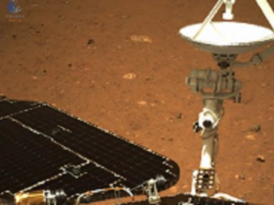 China divulga primeiras fotos do Zhurong direto de Marte
