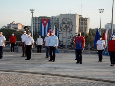 Condenação ao bloqueio pelos EUA e homenagem a Martí no 1º de Maio em Cuba