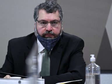 CPI: Ernesto Araújo aciona STF contra quebra de sigilo