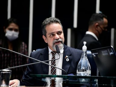 Auxiliar número 1 de Pazuello depõe na CPI