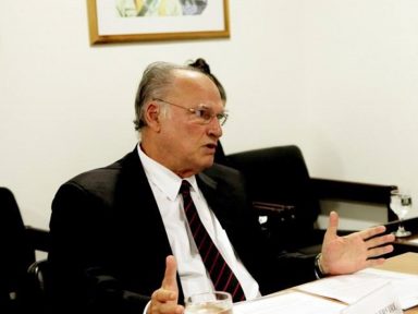 Roberto Freire: decisão de não punir Pazuello é “temerária” e “abre as portas para a indisciplina”