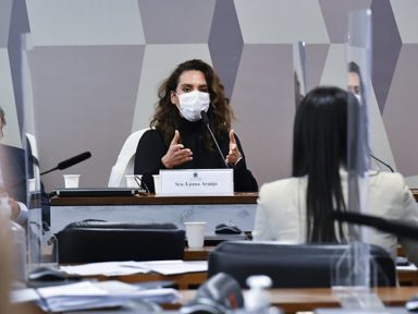 “Autonomia médica não é licença” para receitar cloroquina, disse Luana Araújo