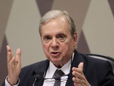 “Há possibilidade concreta de uma aliança de centro”, alternativa a Lula e Bolsonaro, diz Tasso