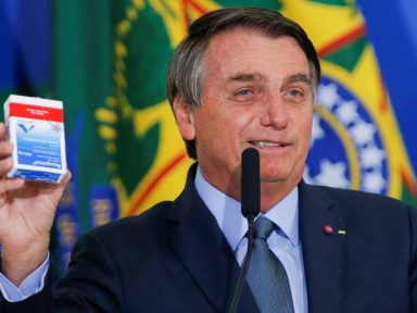 Bolsonaro diz que CoronaVac não tem comprovação científica. ‘Kit Covid’ é que tem