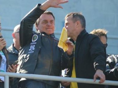 Bolsonaro admite crime: “não posso tomar providência sobre tudo que chega até mim”