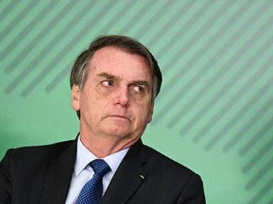 Após mansidão, Bolsonaro volta ao seu estado normal de desequilibrado