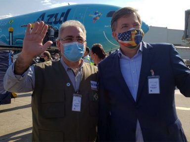 Governo Bolsonaro não envia documento e deixa 3 milhões de vacinas Janssen na prateleira