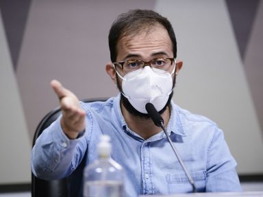 Servidor desmente Regina Célia: ‘Ela sabia do problema e autorizou seguir contrato irregular’