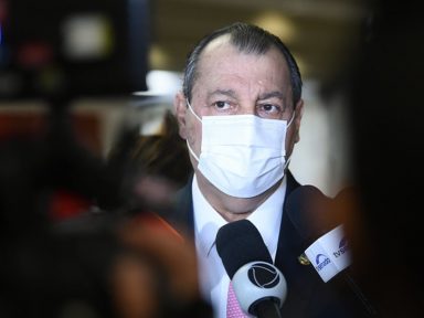 Omar Aziz afirma que a “CPI não irá parar” no recesso parlamentar