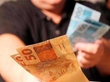 Número de famílias com dívidas explode: 70%