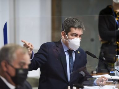 Randolfe ironiza: “Que bom! Eles compreenderam a importância do Supremo”