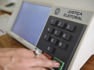 PF não encontra registros de fraude na urna eletrônica desde que foi adotada