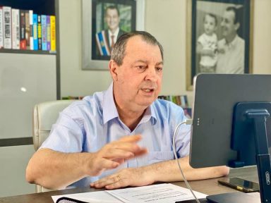 “Voto contra a privatização dos Correios”, afirma Omar Aziz