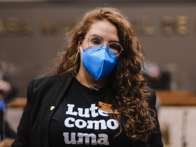Vereadora Vitória Cabreira apresenta projeto de incentivo ao voto dos jovens em Porto Alegre
