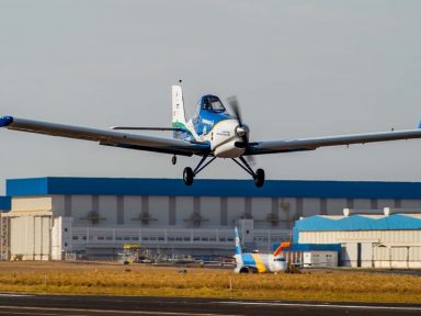 Embraer anuncia 1º voo totalmente elétrico e projeto para zerar emissão de carbono