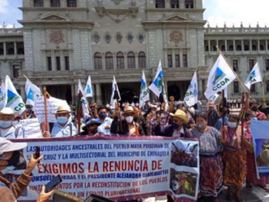 Barricadas param rodovias na Guatemala pela saída do presidente