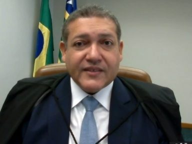 Nunes Marques autoriza motoboy com revelações comprometedoras a não ir à CPI