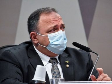 TCU vai apurar pagamento de R$ 24 mi por seguro de vacinas sem licitação no governo Bolsonaro