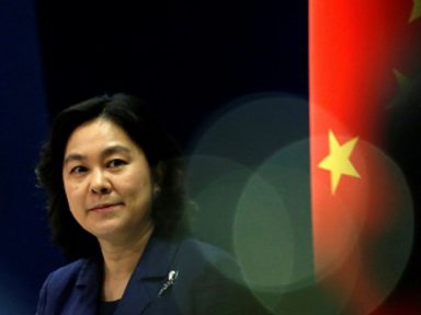 “EUA deve parar com falsos pretextos para intervir em outros países”, cobra China