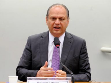 CPI aprova quebra de sigilo de Ricardo Barros antes do depoimento
