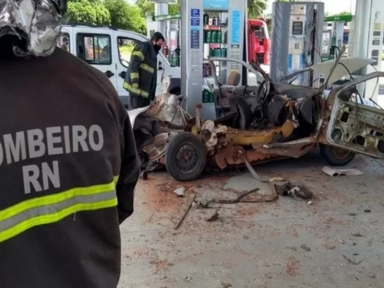 Brasileiros se arriscam com gás em carro