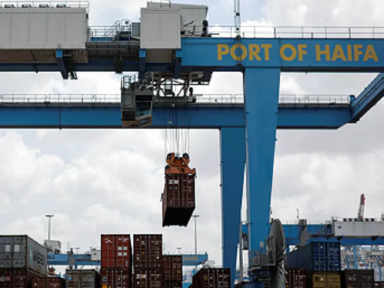 Israel e China iniciam parceria com operação no porto de Haifa