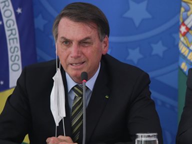 Bolsonaro atropela Ministério da Saúde e manda Conitec tirar rejeição à cloroquina da pauta