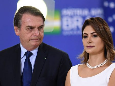 Moraes quebra sigilo fiscal e bancário de Bolsonaro e Michelle a pedido da PF