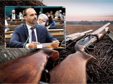 Eduardo Bolsonaro advoga para atiradores e interfere na fiscalização da Polícia Rodoviária
