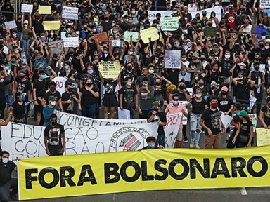 Ipec: 68% desaprovam Bolsonaro e só 28% aprovam