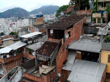 Ipea: 46 milhões vivem sem renda do trabalho