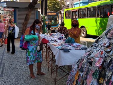 35,6 milhões estão no trabalho precário