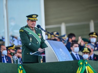 Exército pune sargento que participou de live de deputado bolsonarista