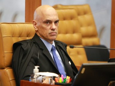 Moraes cobra explicações do ministro da Justiça e do GDF sobre o vandalismo dos bolsonaristas