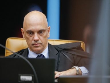 Moraes suspende portarias de Bolsonaro e restabelece controle de armas e munições ilegais