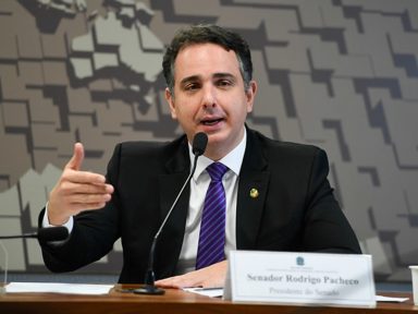 Pacheco promete “pulso firme e forte” em resposta a “quem tentar retrocessos à democracia”